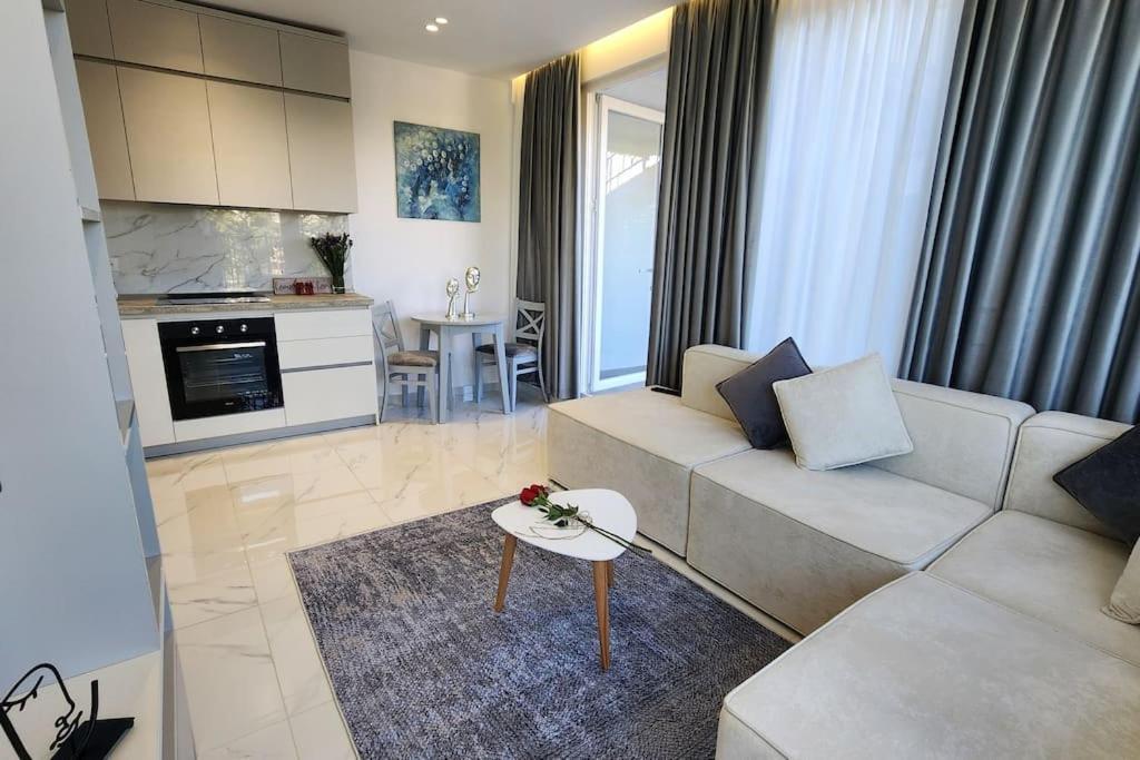 Penthouse With A City View تيرانا المظهر الخارجي الصورة