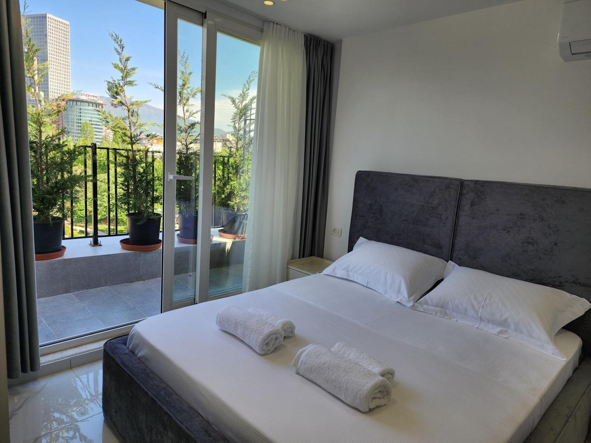 Penthouse With A City View تيرانا المظهر الخارجي الصورة